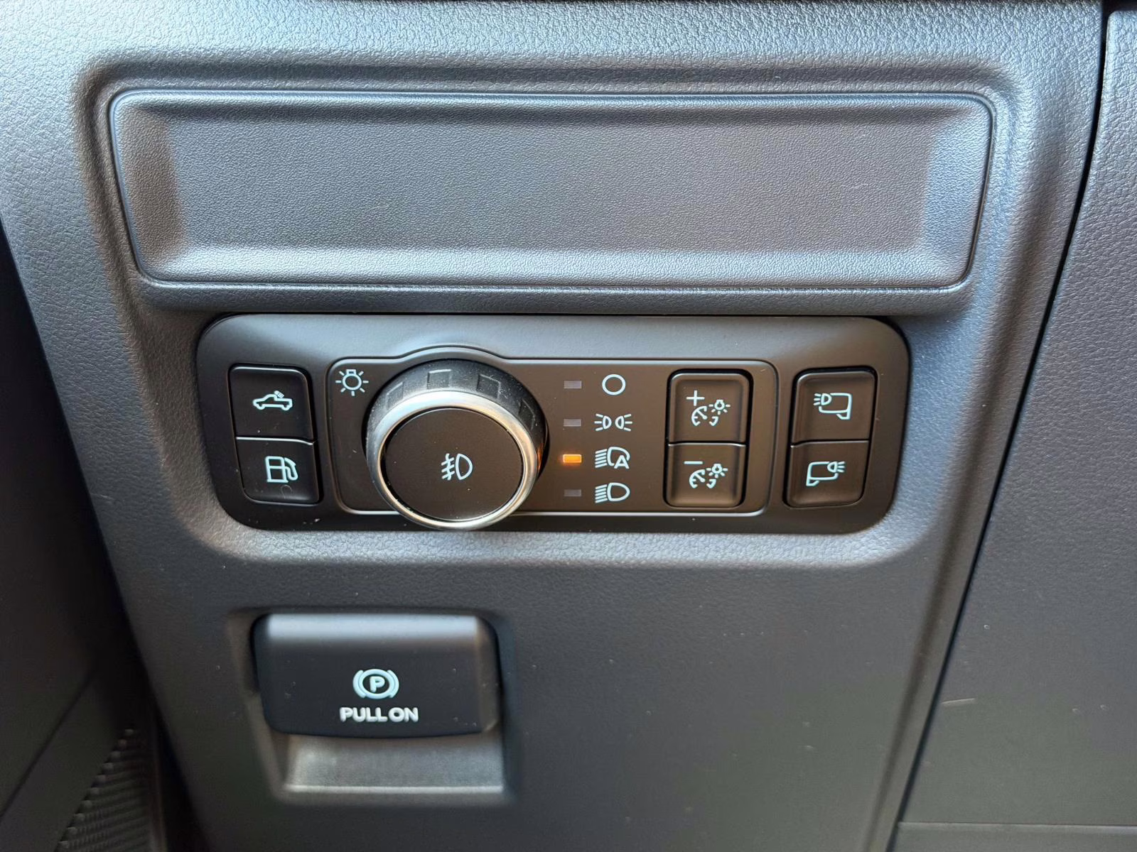 2025 Gray Ford F-150 XLT 4WD SuperCrew 5.5' Box 4X4 Truck