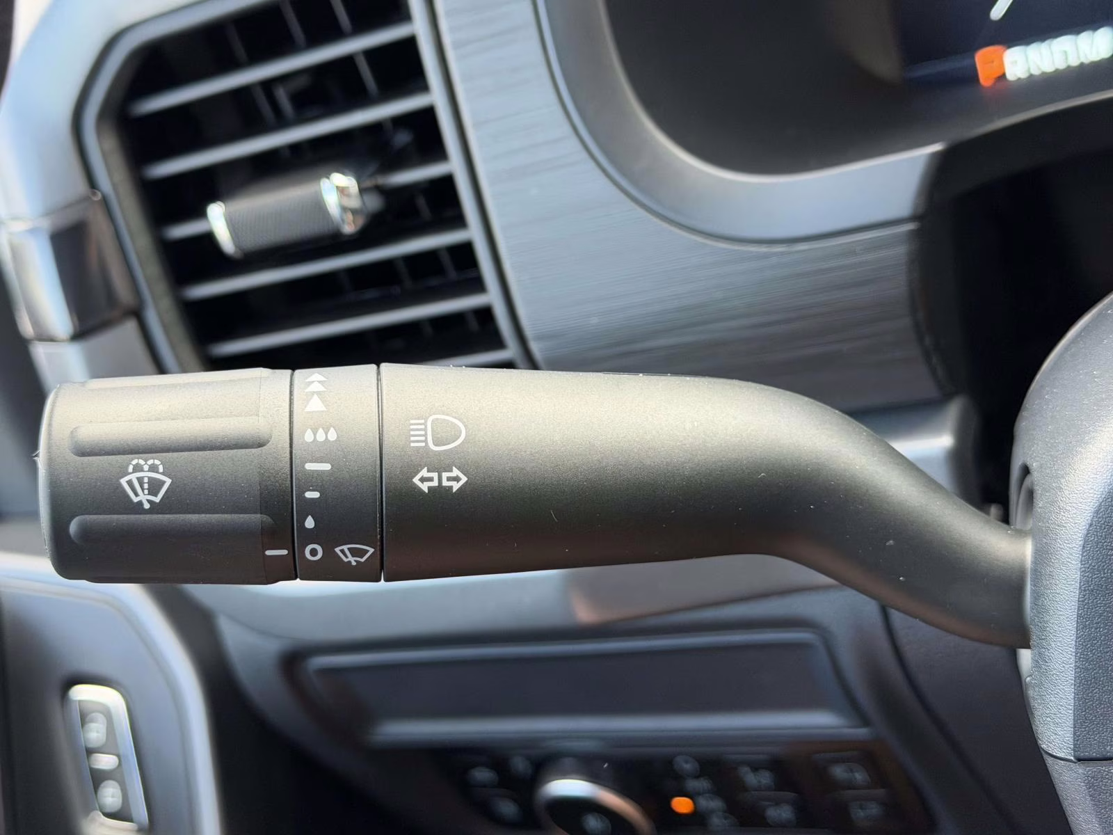 2025 Gray Ford F-150 XLT 4WD SuperCrew 5.5' Box 4X4 Truck