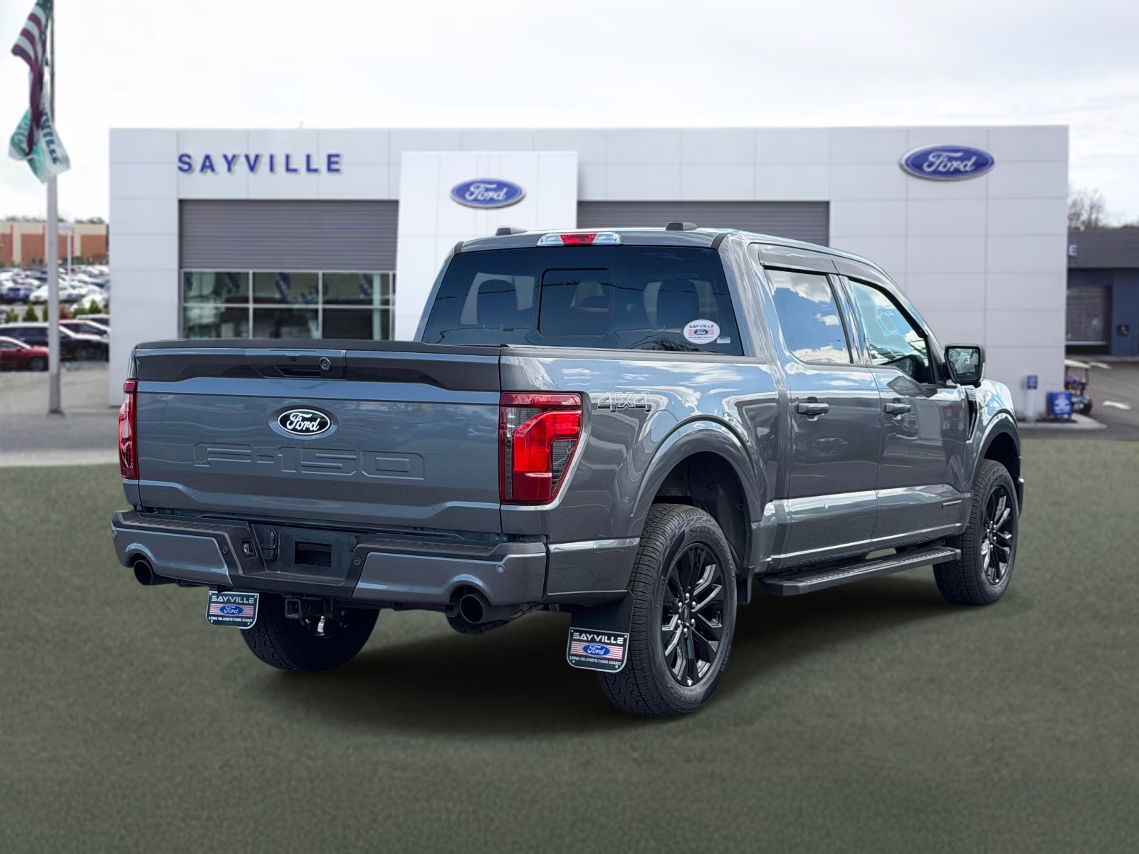 2025 Gray Ford F-150 XLT 4WD SuperCrew 5.5' Box 4X4 Truck