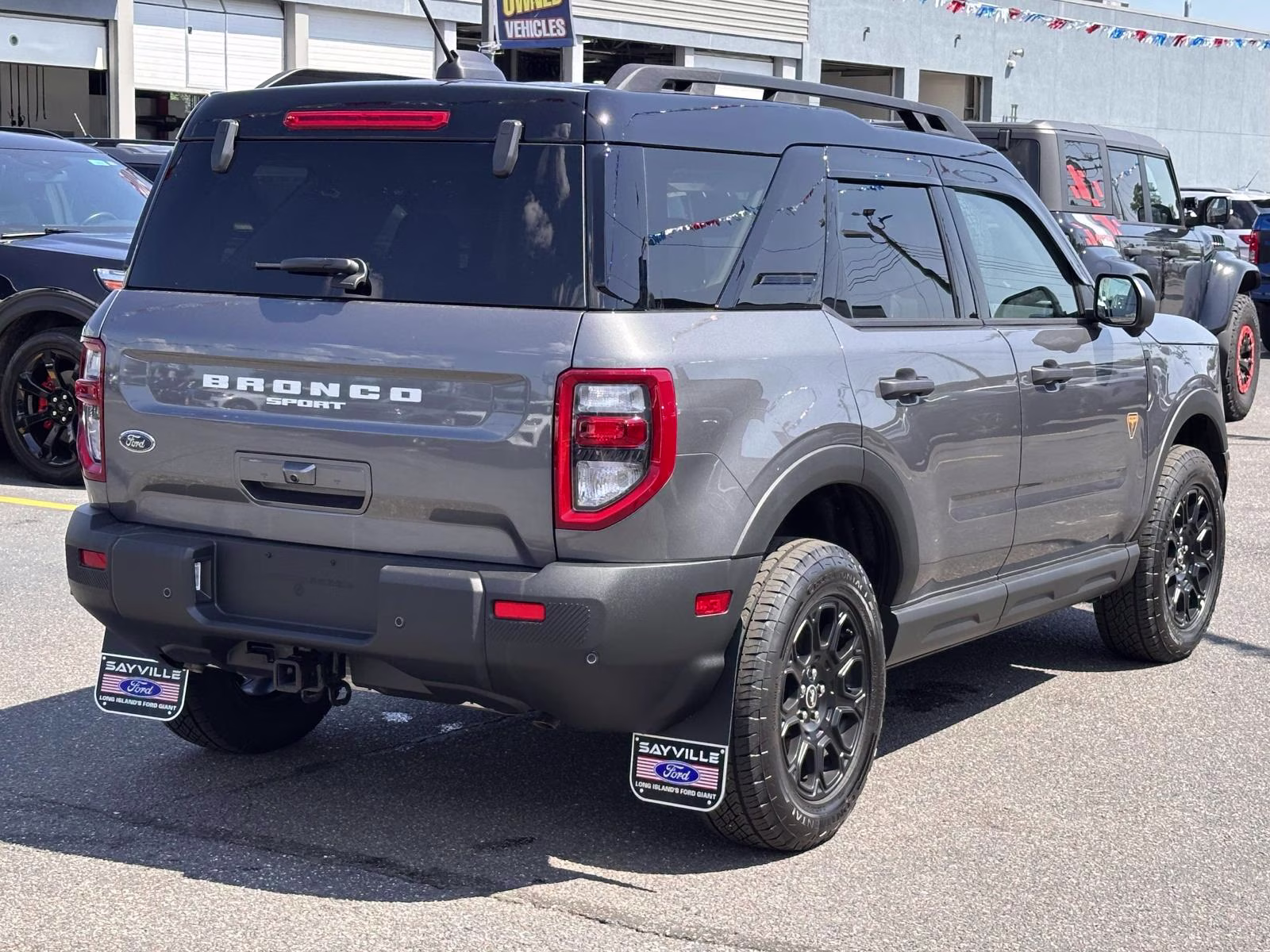 2025 Carbonized Gray Metallic Ford Bronco Sport Badlands 4x4 4X4 SUV