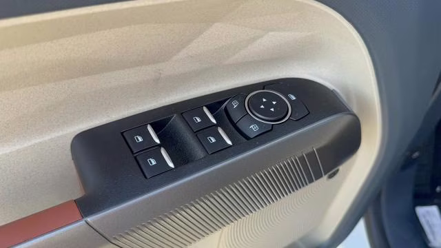 2025 Oxford White Ford Maverick LARIAT AWD SuperCrew AWD Truck