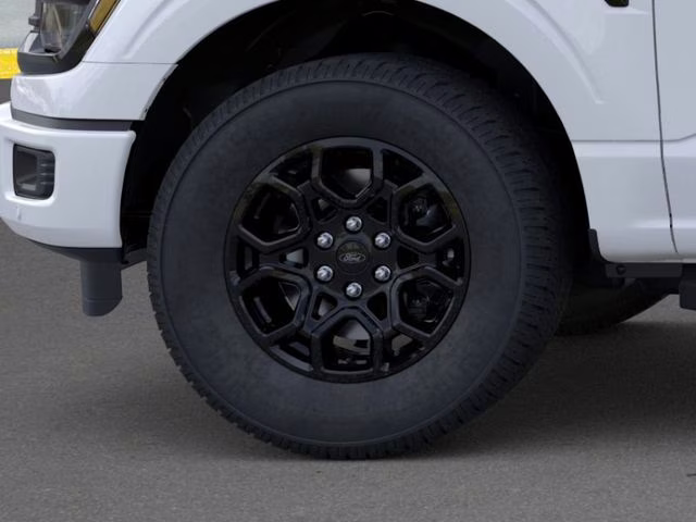 2025 Oxford White Ford F-150 XLT RWD Truck