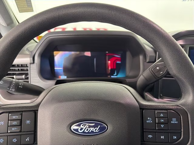 2025 Oxford White Ford F-150 XL 4X4 Truck