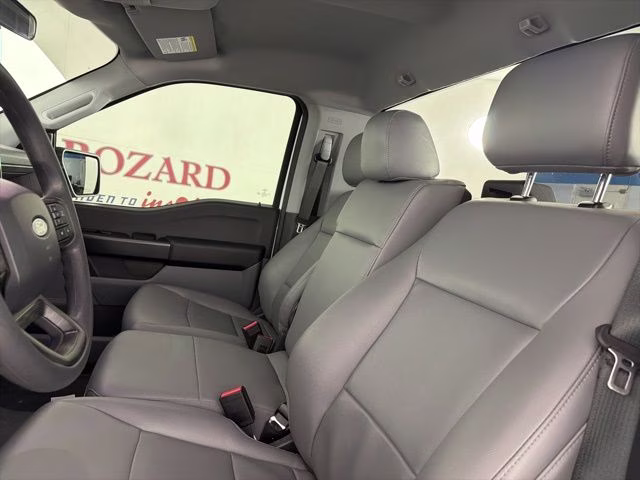2025 Oxford White Ford F-150 XL 4X4 Truck