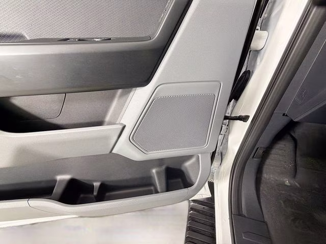 2025 Oxford White Ford F-150 XL 4X4 Truck