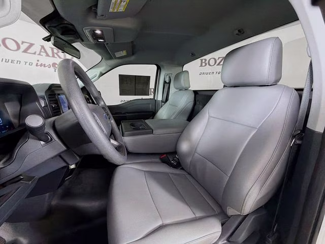 2025 Oxford White Ford F-150 XL 4X4 Truck