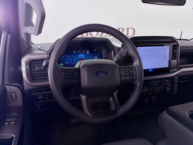 2025 Oxford White Ford F-150 XL 4X4 Truck