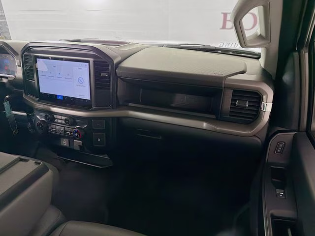 2025 Oxford White Ford F-150 XL 4X4 Truck