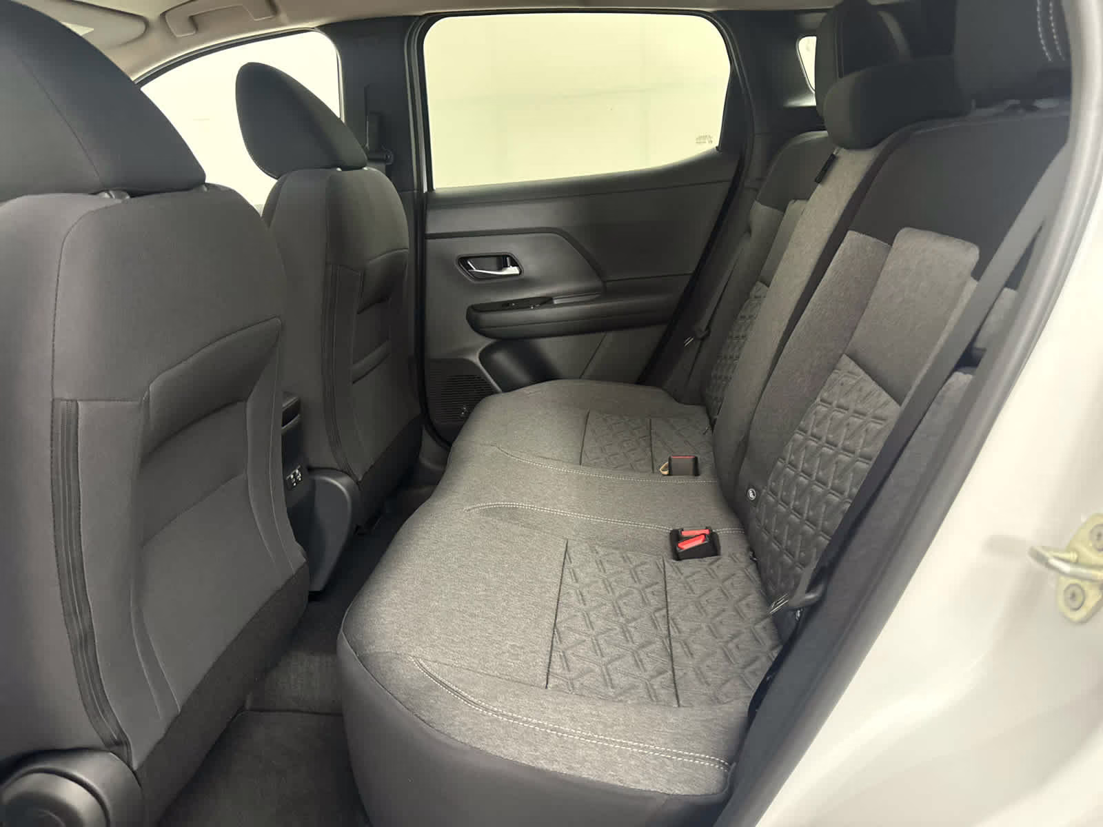 2026 Aspen White Tricoat Nissan Kicks SV FWD SUV