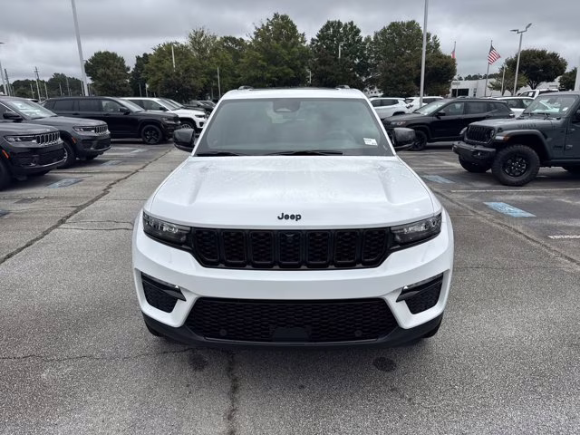 2025 Bright White Clearcoat Jeep Grand Cherokee Limited RWD SUV