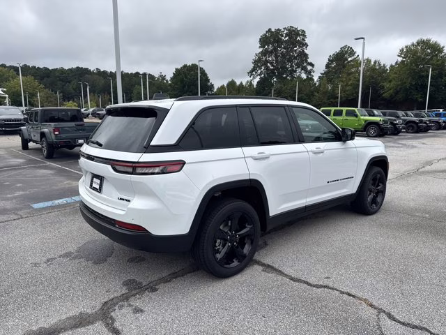 2025 Bright White Clearcoat Jeep Grand Cherokee Limited RWD SUV