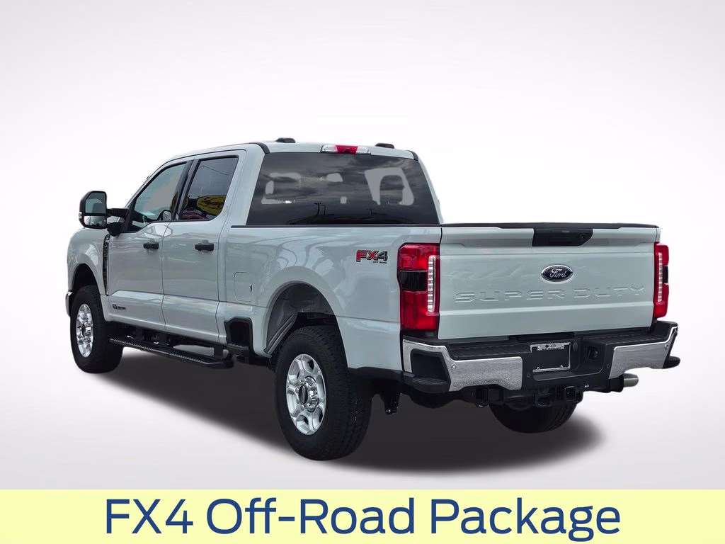 2026 Avalanche Ford Super Duty F-250 SRW XLT 4X4 Truck