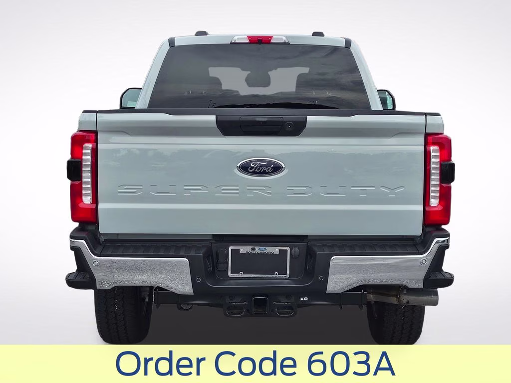 2026 Avalanche Ford Super Duty F-250 SRW XLT 4X4 Truck