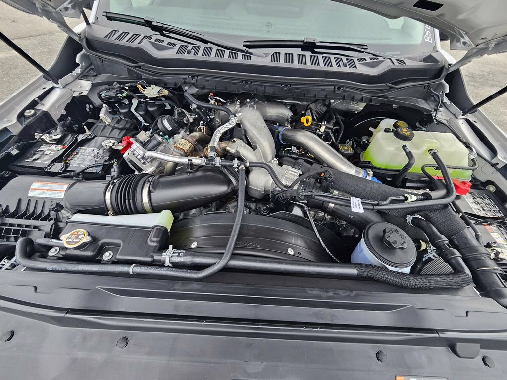 2026 Avalanche Ford Super Duty F-250 SRW XLT 4X4 Truck