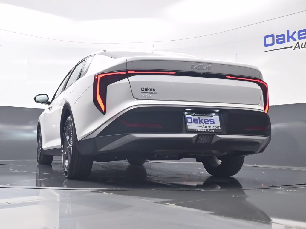 2025 Snow White Pearl Kia K4 LXS FWD Sedan