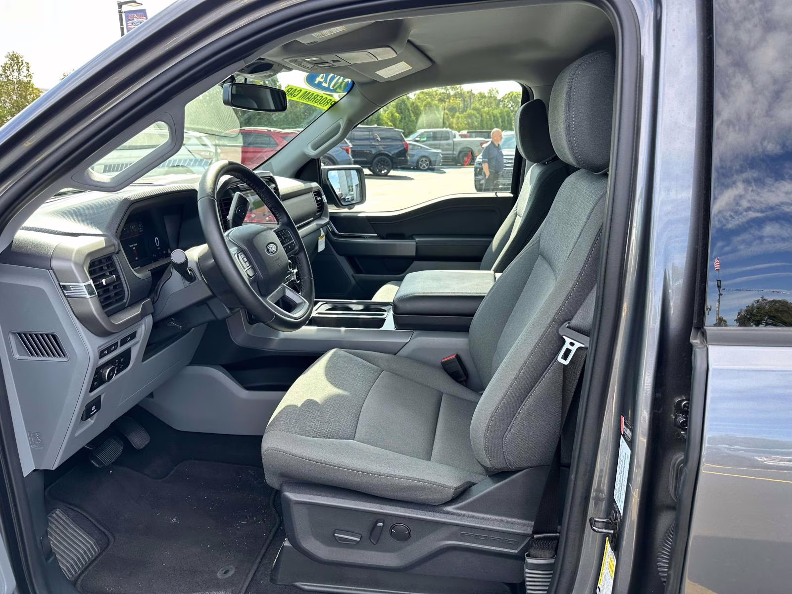 2024 Carbonized Gray Metallic Ford F-150 XLT 4WD SuperCrew 5.5' Box 4X4 Truck