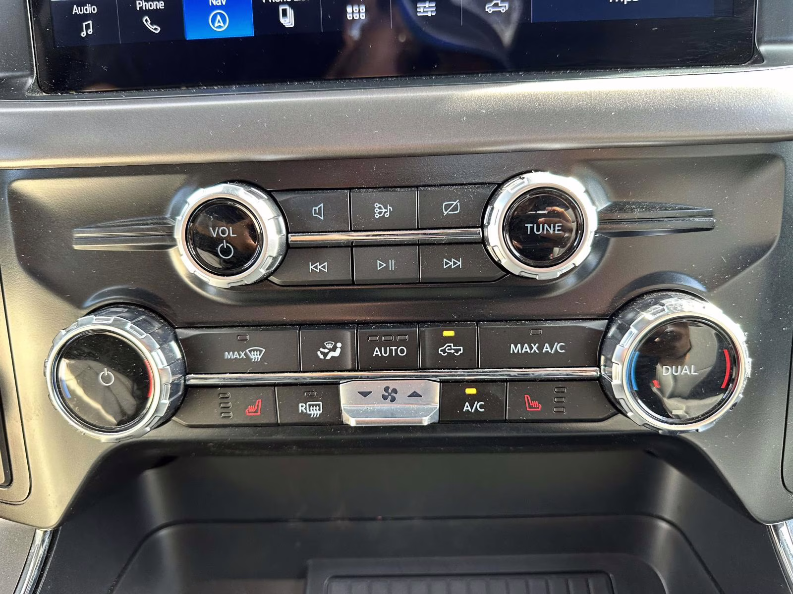 2024 Carbonized Gray Metallic Ford F-150 XLT 4WD SuperCrew 5.5' Box 4X4 Truck