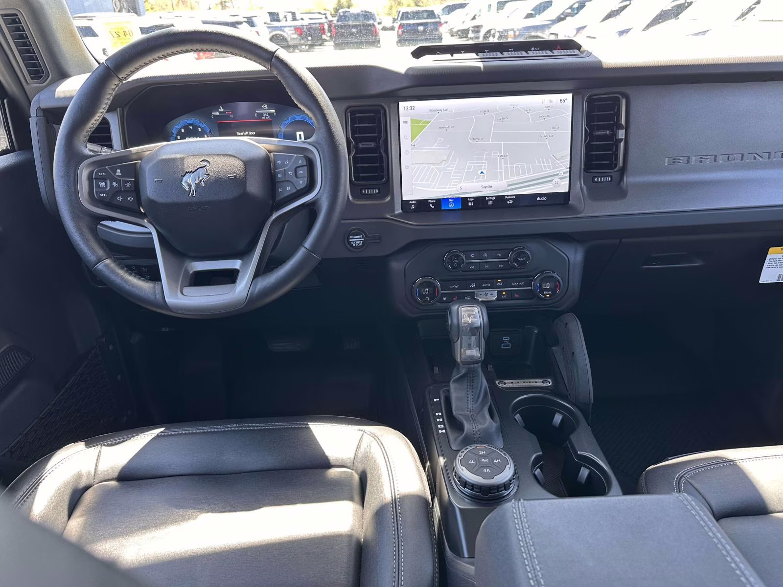 2025 Azure Gray Metallic Tri-Coat Ford Bronco Badlands 4 Door Advanced 4x4 4X4 SUV