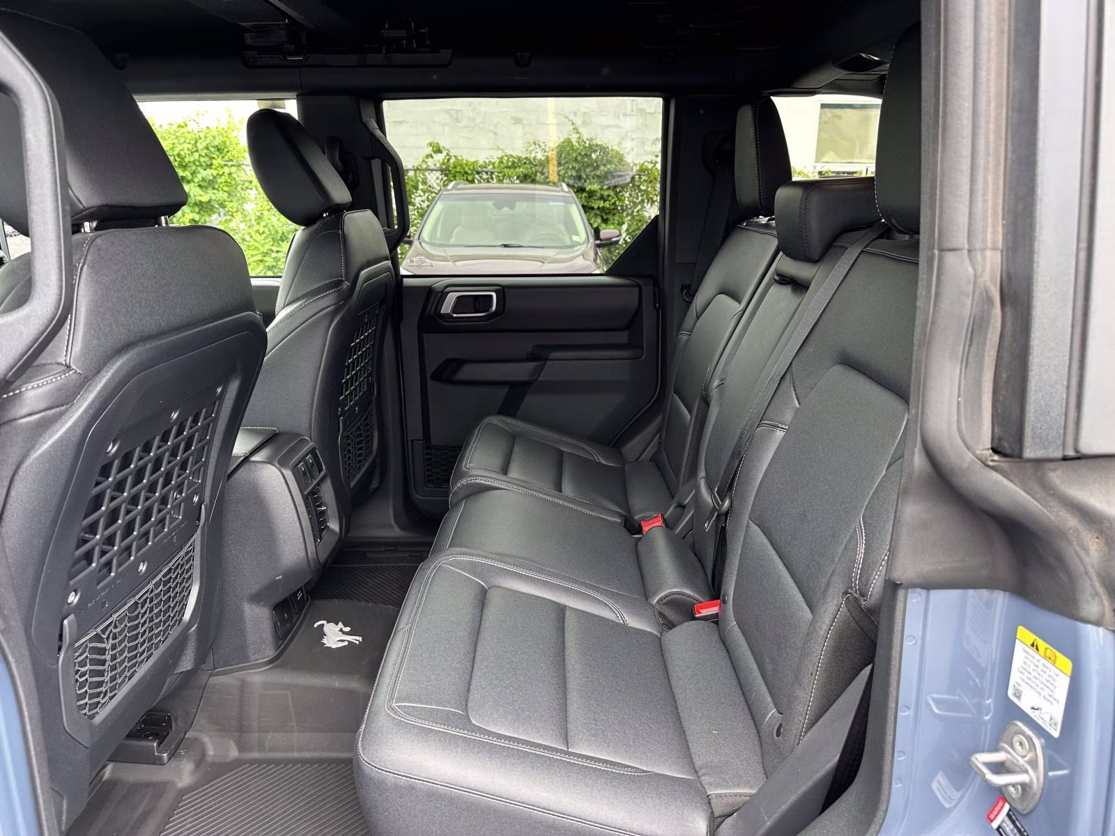 2025 Azure Gray Metallic Tri-Coat Ford Bronco Badlands 4 Door Advanced 4x4 4X4 SUV