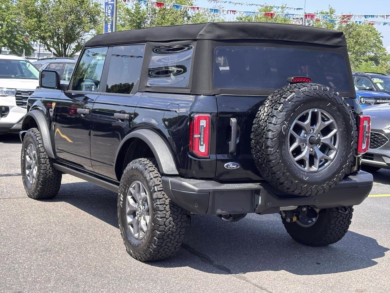 2025 Shadow Black Ford Bronco Badlands 4 Door Advanced 4x4 4X4 SUV
