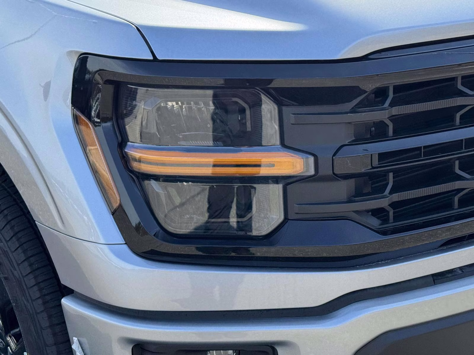 2025 Iconic Silver Metallic Ford F-150 XLT 4WD SuperCrew 5.5' Box 4X4 Truck