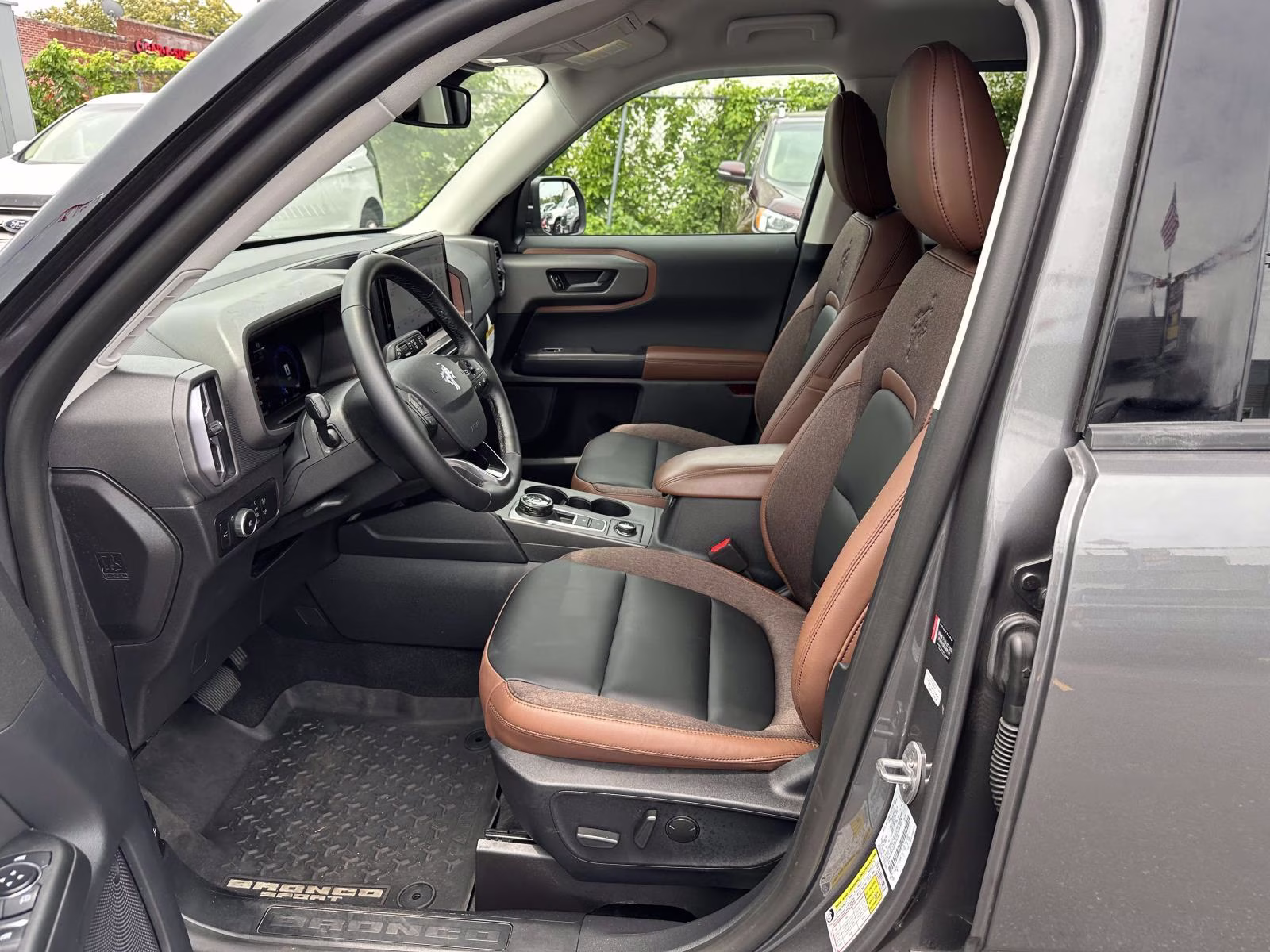 2025 Carbonized Gray Metallic Ford Bronco Sport Outer Banks 4x4 4X4 SUV