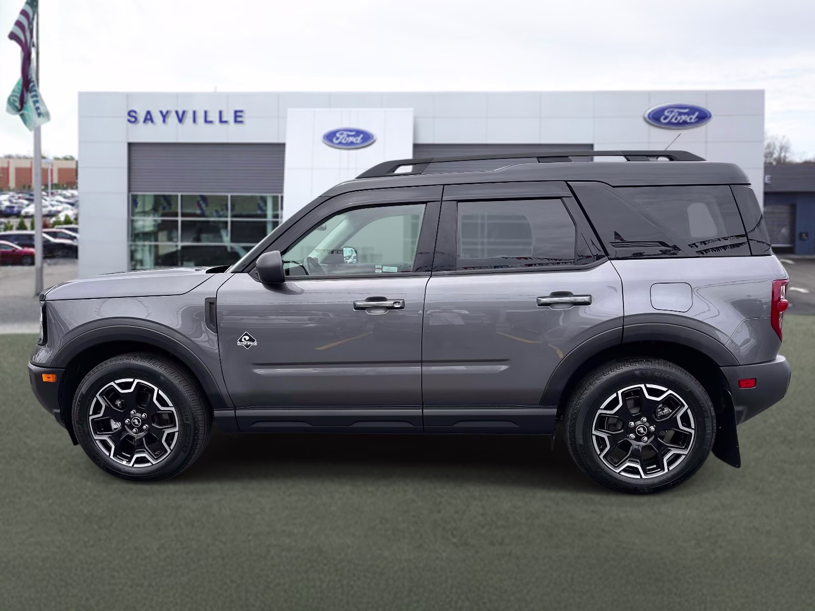 2025 Carbonized Gray Metallic Ford Bronco Sport Outer Banks 4x4 4X4 SUV
