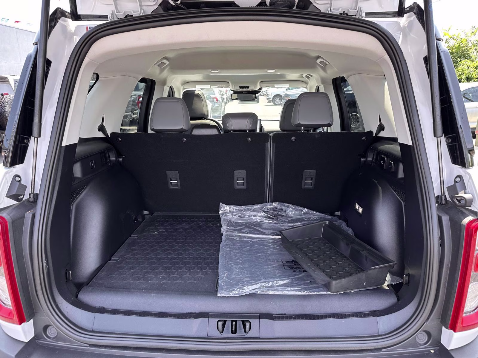 2025 Oxford White Ford Bronco Sport Badlands 4x4 4X4 SUV