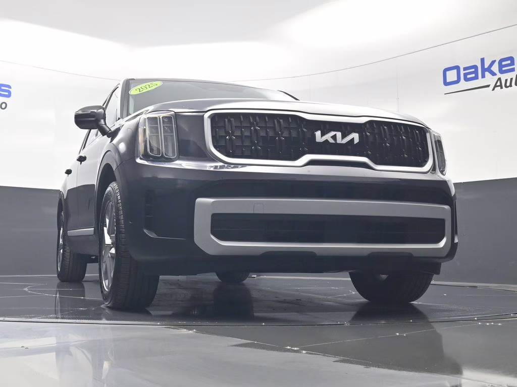 2025 Panthera Metal Kia Telluride LX FWD SUV