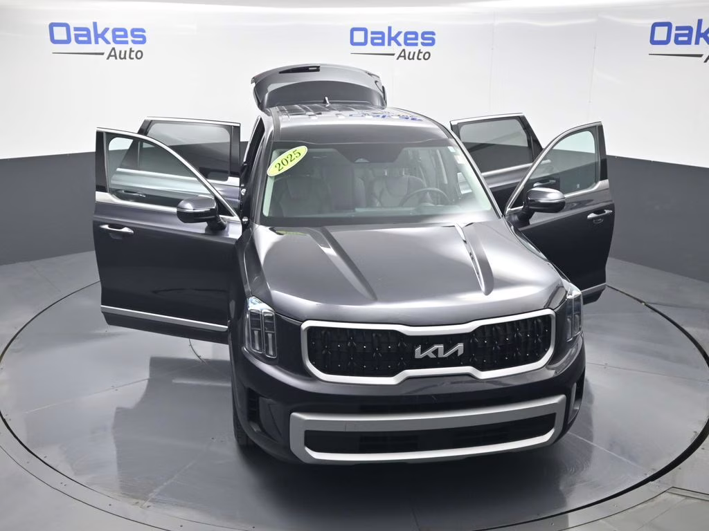 2025 Panthera Metal Kia Telluride LX FWD SUV