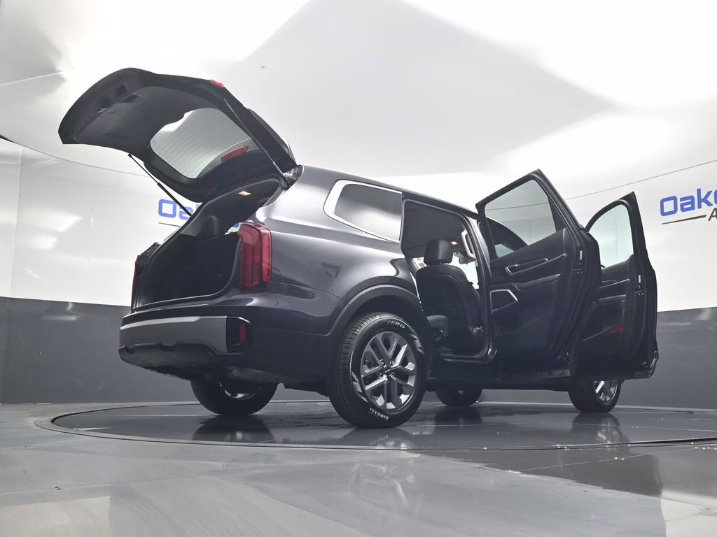 2025 Panthera Metal Kia Telluride LX FWD SUV