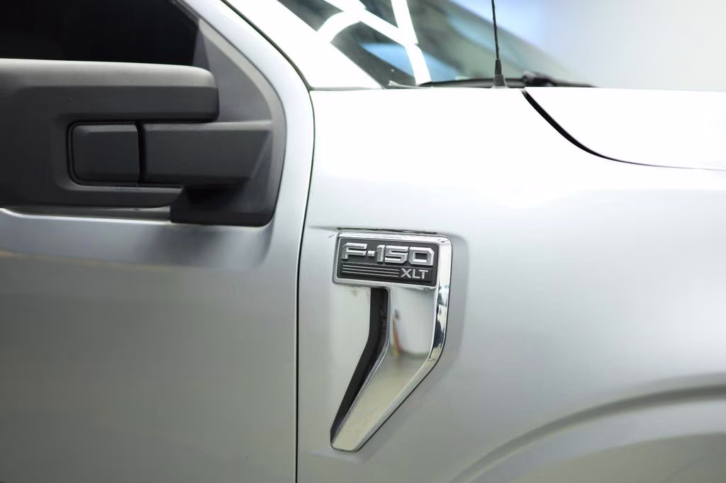 2021 Silver Ford F-150 XLT 4X4 Truck