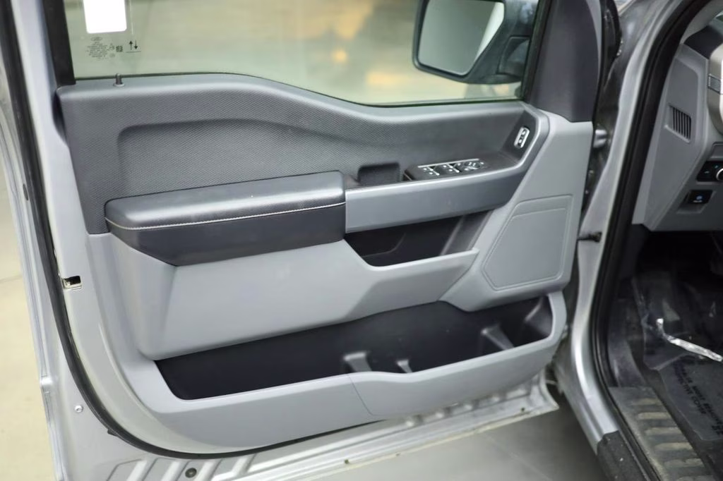 2021 Silver Ford F-150 XLT 4X4 Truck