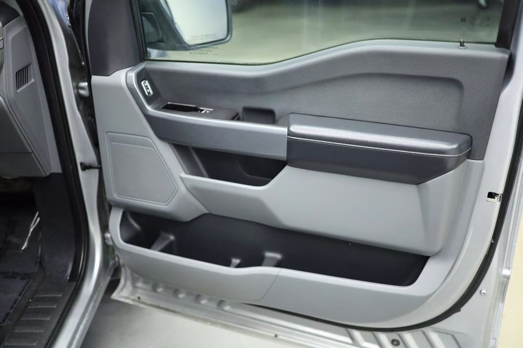 2021 Silver Ford F-150 XLT 4X4 Truck