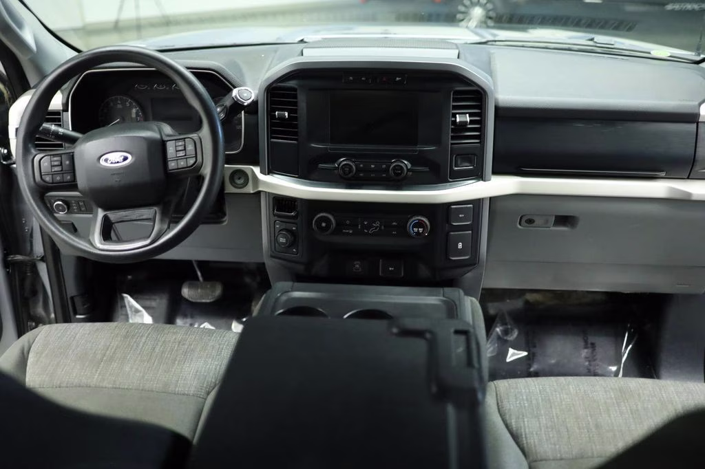 2021 Silver Ford F-150 XLT 4X4 Truck