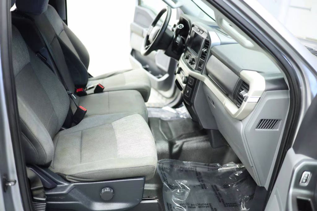 2021 Silver Ford F-150 XLT 4X4 Truck