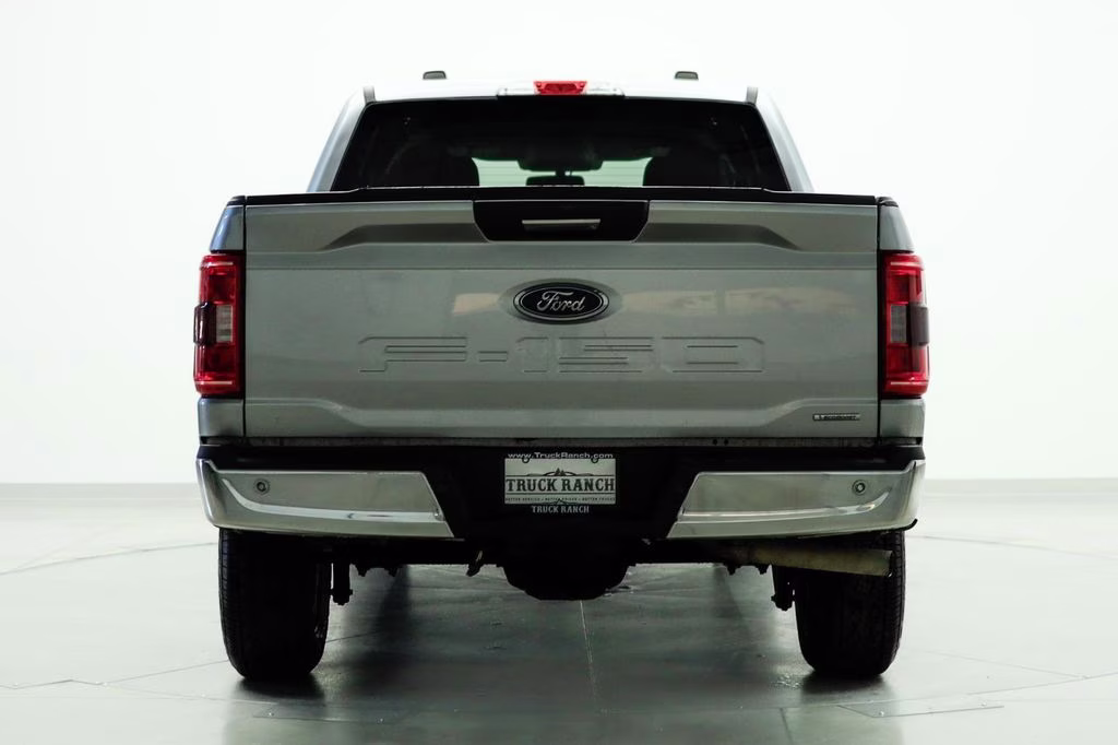 2021 Silver Ford F-150 XLT 4X4 Truck