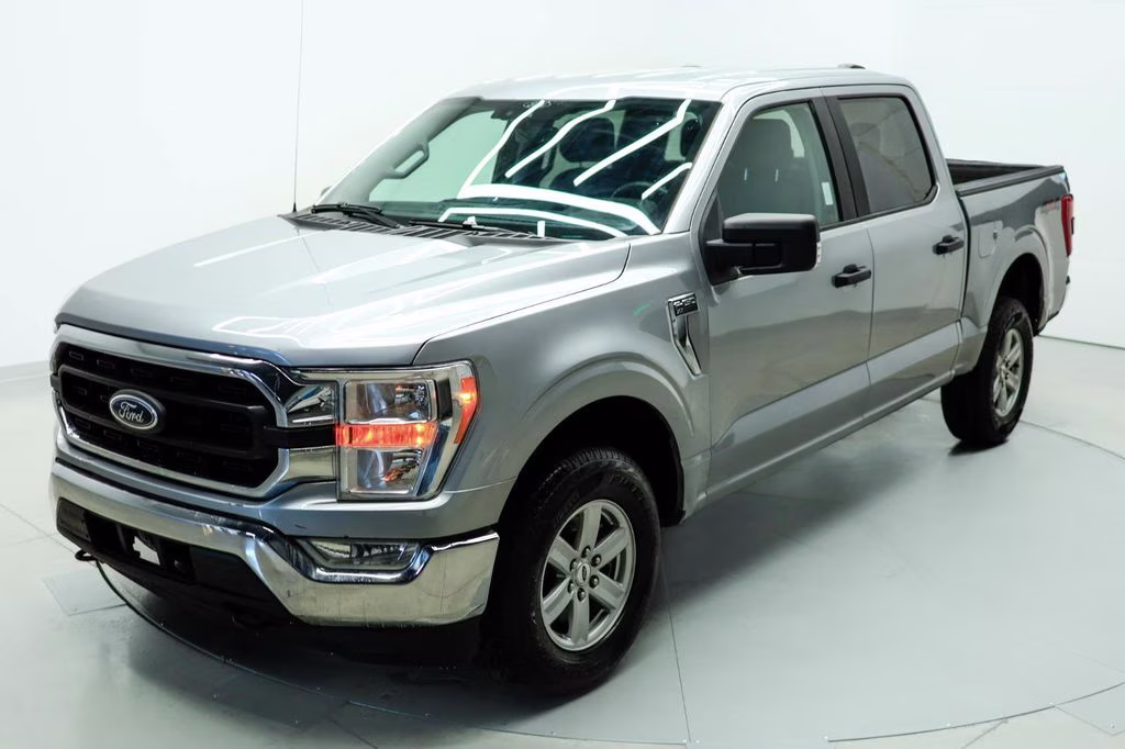 2021 Silver Ford F-150 XLT 4X4 Truck