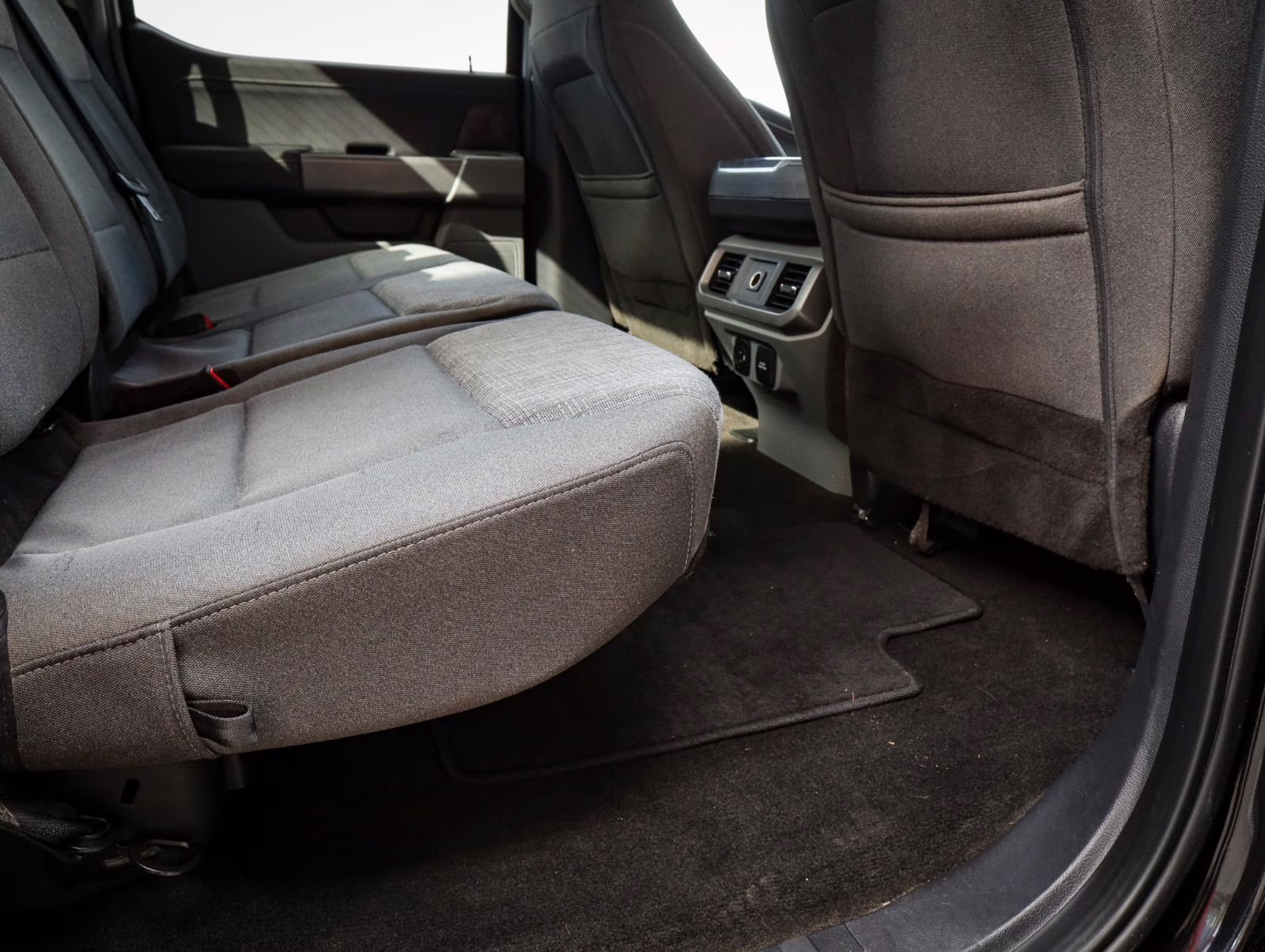 2022 Agate Black Ford F-150 XLT 4X4 Truck