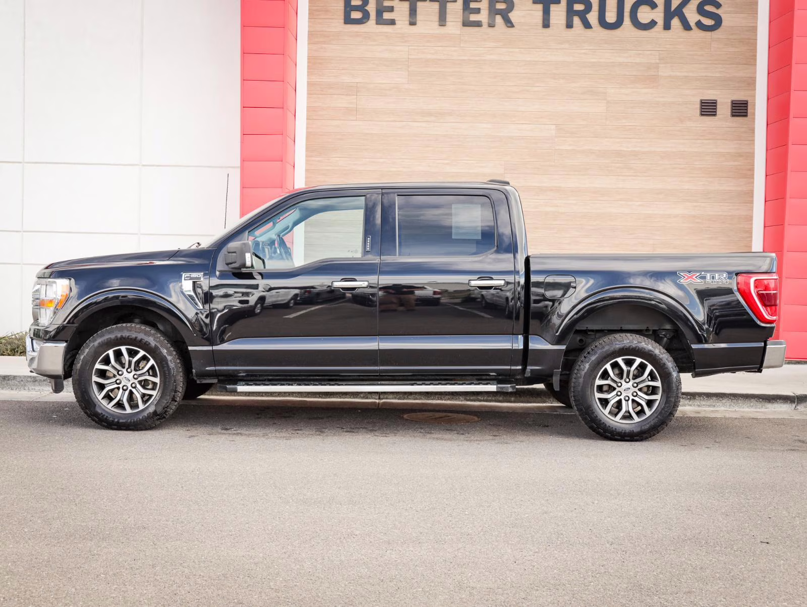2022 Agate Black Ford F-150 XLT 4X4 Truck