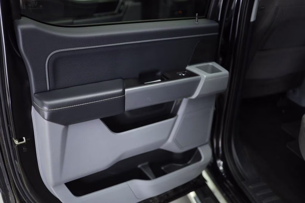 2022 Black Ford F-150 XLT 4X4 Truck