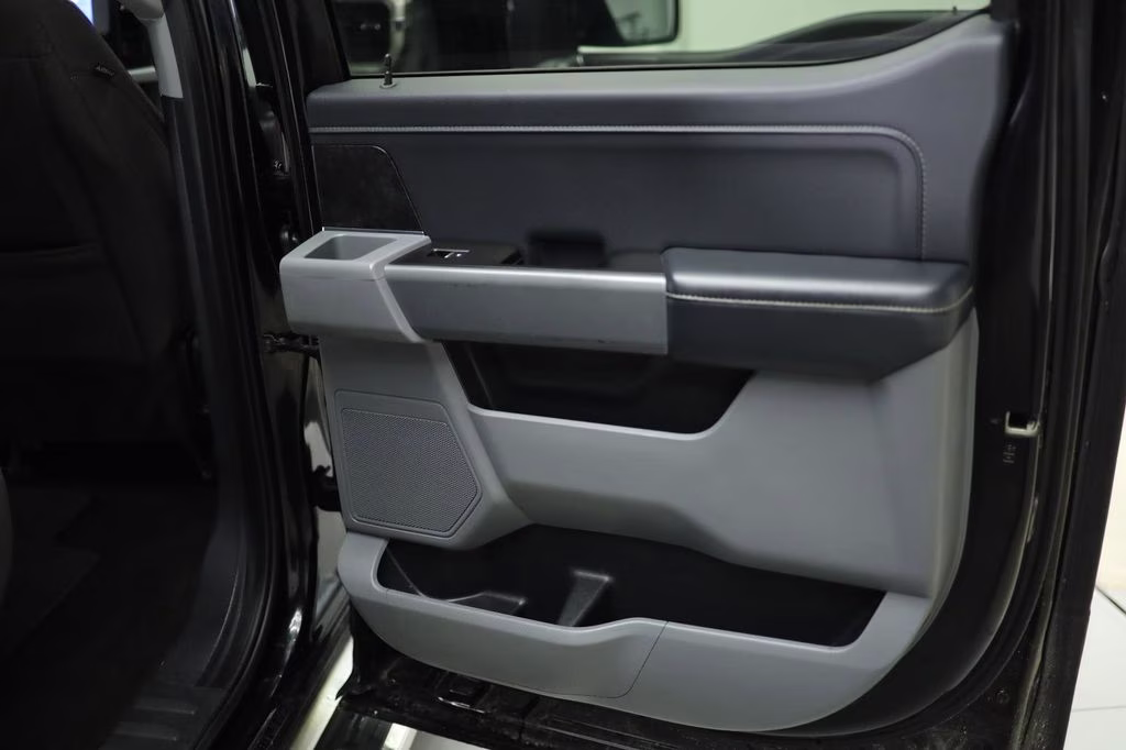 2022 Black Ford F-150 XLT 4X4 Truck