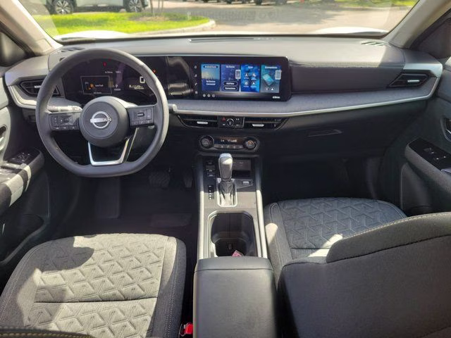 2026 Aspen White Tricoat Nissan Kicks SV FWD SUV