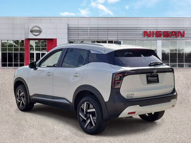 2026 Aspen White Tricoat Nissan Kicks SV FWD SUV