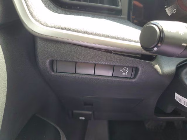 2026 Aspen White Tricoat Nissan Kicks SV FWD SUV