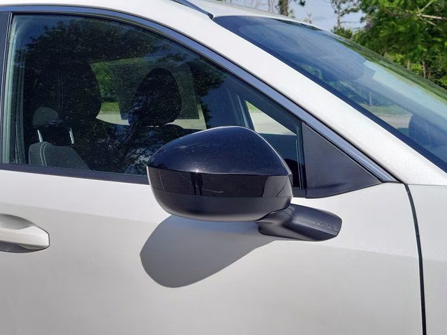 2026 Aspen White Tricoat Nissan Kicks SV FWD SUV