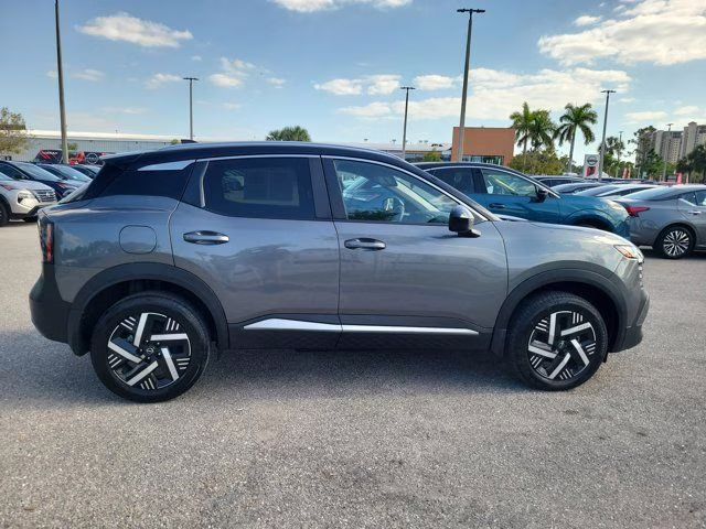 2026 Gun Metallic/Super Black Nissan Kicks SV FWD SUV