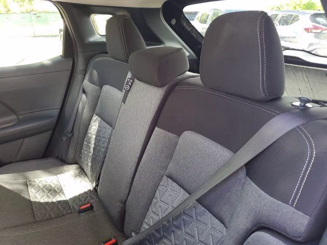 2026 Aspen White Tricoat Nissan Kicks SV FWD SUV