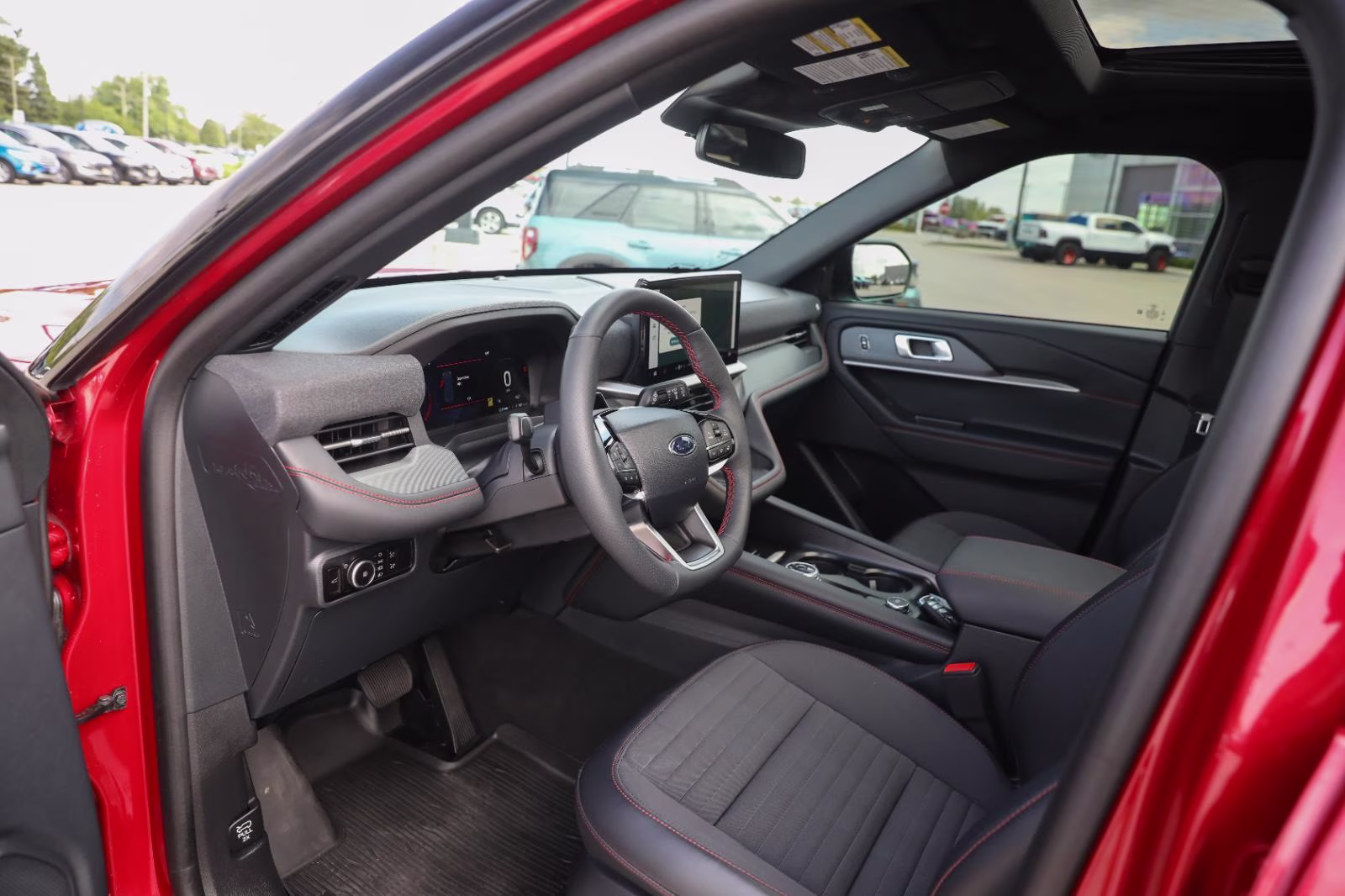 2025 Rapid Red Metallic Tinted Clearcoat Ford Explorer ST-Line 4X4 SUV