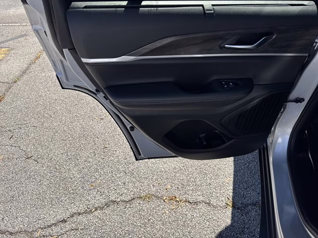 2025 Silver Zynith Jeep Grand Cherokee Limited 4X4 SUV